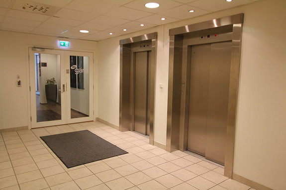 Inngangsparti med heis 5.etg Inngangsparti med heis 5.etg