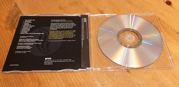 Product image 3 of 3