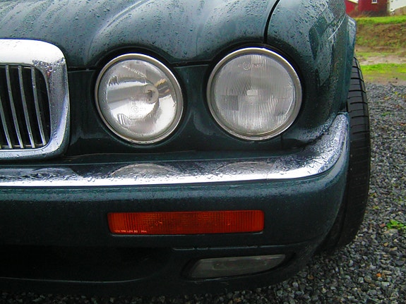 Jaguar XJ 16 of 30