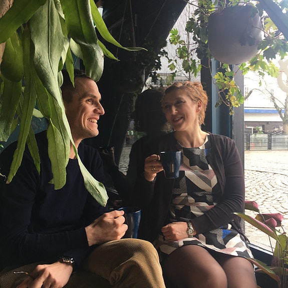 Vi trenger en til å diskutere med!