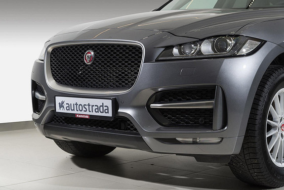 Jaguar F-PACE 2.0 180hk AWD R-Sport
