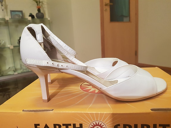 Product image 1 of 9