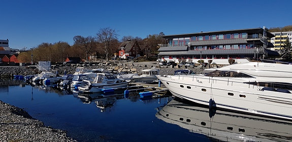 Spjelkavika Marina - Ledig båtplass på 3 meter bredde i Spjelkavika Marina 10 of 10