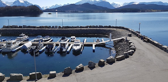 Spjelkavika Marina - Ledig båtplass på 3 meter bredde i Spjelkavika Marina 2 of 10