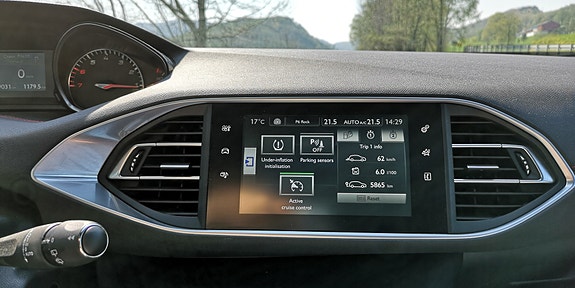 Peugeot 308 19 of 29