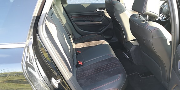 Peugeot 308 24 of 29