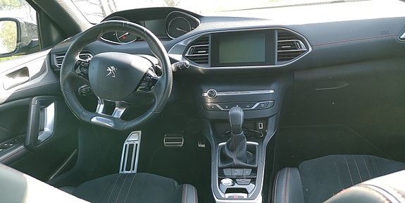 Peugeot 308 25 of 29