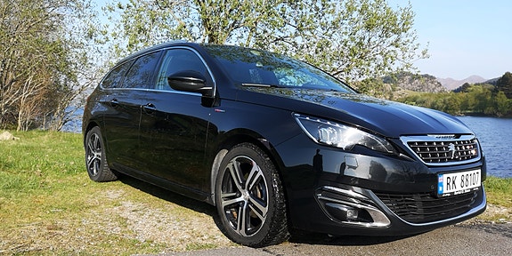 Peugeot 308 4 of 29