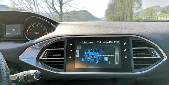 Peugeot 308 17 of 29