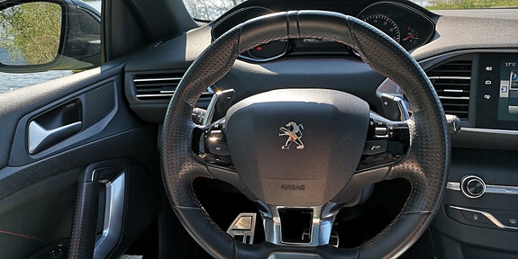 Peugeot 308 14 of 29