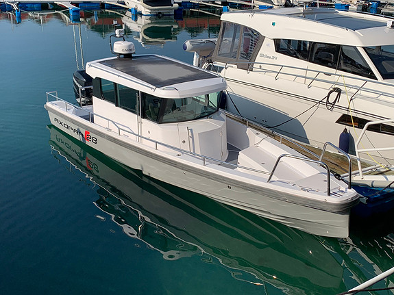 Strøken Axopar 28 Cabin med masse utstyr!