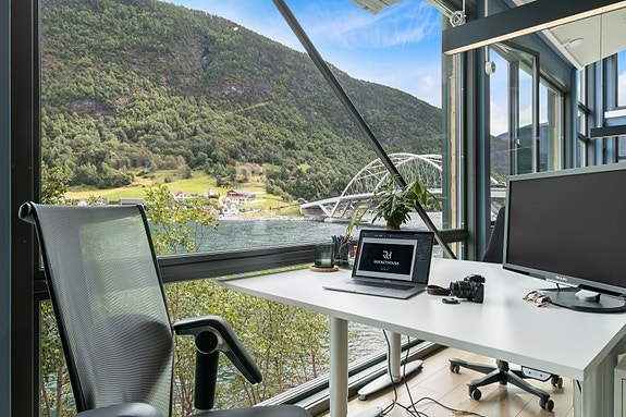 Kontorplass - Nestangen/Sogndal - Foto: Jonny Akselsen
