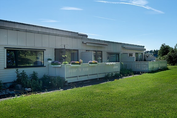 Velkommen til Solhøyveien 26 - en praktisk og fin leilighet med trappefri adkomst