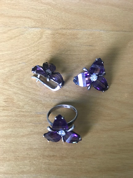 Product image 1 of 2