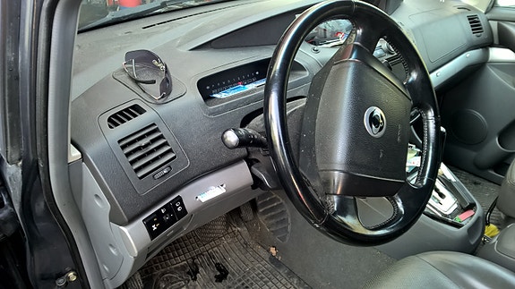 SsangYong Rodius 9 of 15
