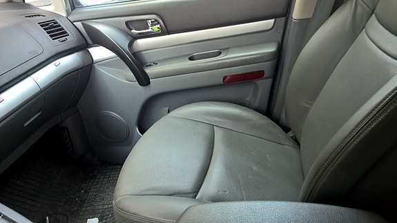 SsangYong Rodius 13 of 15