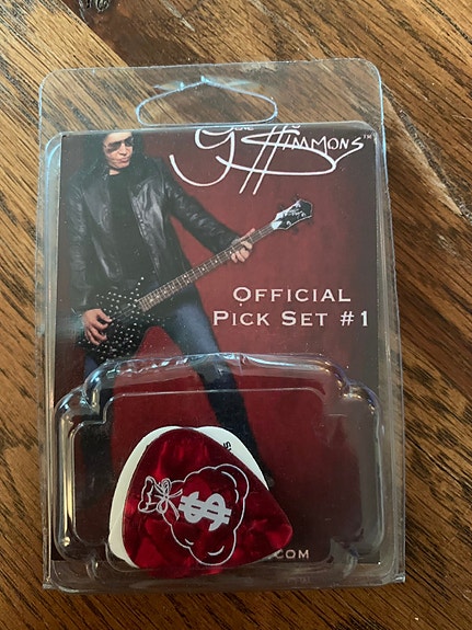 Product image 1 of 2
