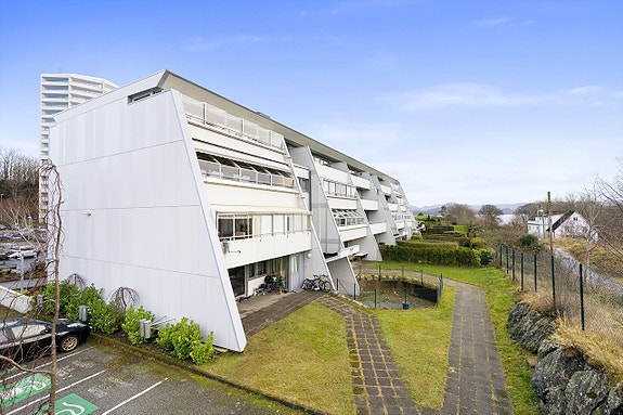 Digranesveien 9 - Topp- og endeleilighet