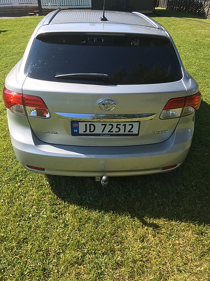 Toyota Avensis 3 of 5