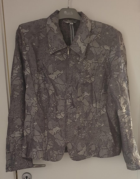 Product image 1 of 6