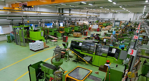 21 plastmaskiner de fleste utstyr med roboter