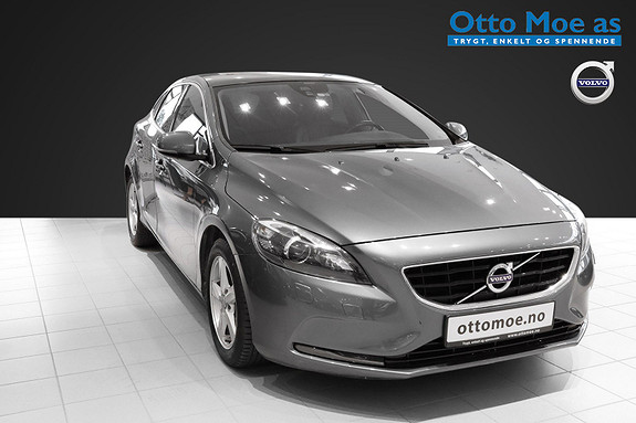 Volvo V40 T3 Momentum Skinnseter, High Performance, Xenon 2013, 126 584 km, kr 139 900,-