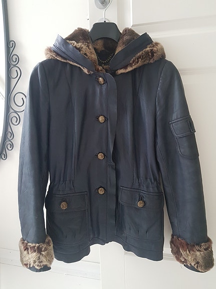 Product image 1 of 6