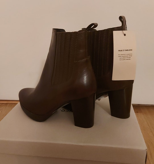 Product image 1 of 4