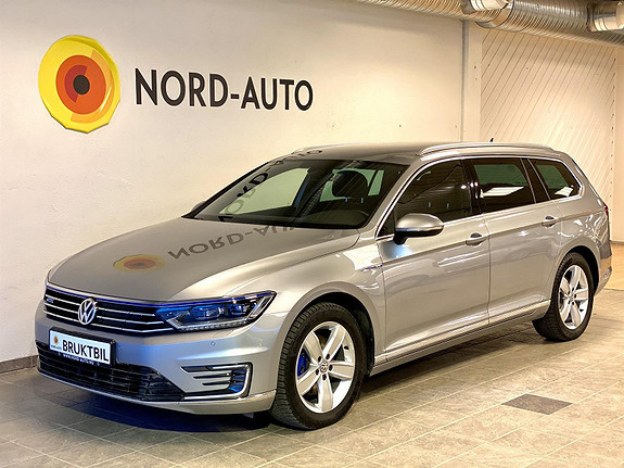 Volkswagen Passat GTE/204hk/Krok/Webasto/Ryggekam/Active info 2018, 39 357 km, kr 339 900,-