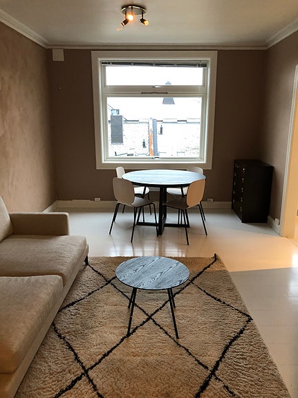 Stue fra gang (Sofa og gulvteppe følger ikke med)