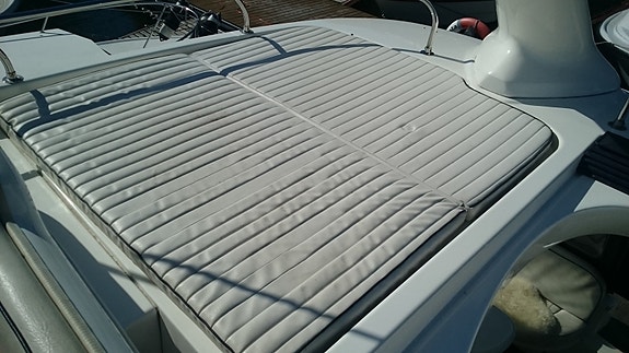 SEALINE F33 4 of 5