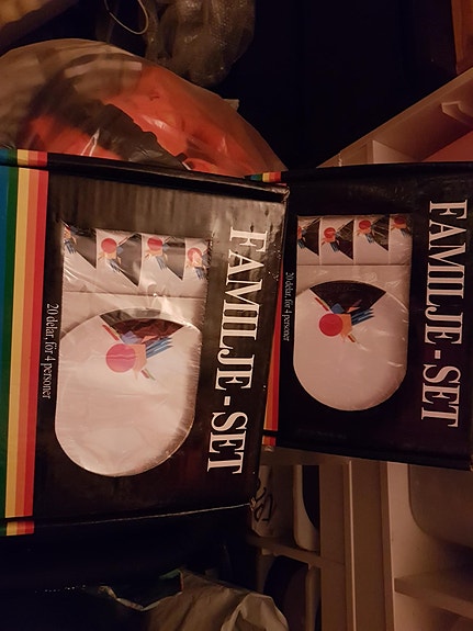 Product image 1 of 2