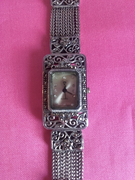 Product image 1 of 9