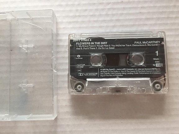 Product image 1 of 3