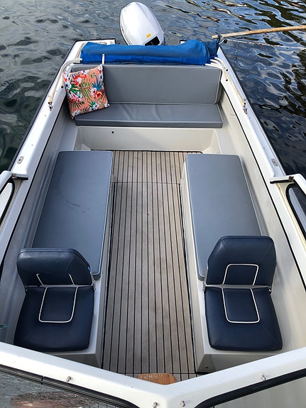 Praktisk, romslig familiebåt / Daycruiser. Ledig uke 31,32 ++ 3 of 3