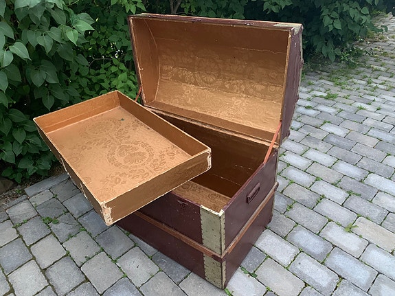 Product image 1 of 8