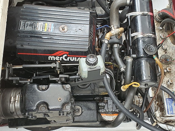 Maxum 2800 SCR 27 of 30