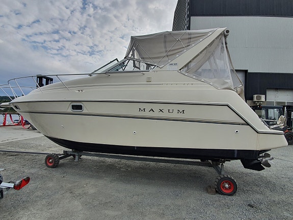 Maxum 2800 SCR 5 of 5