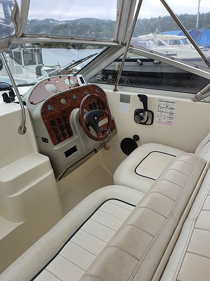 Maxum 2800 SCR 12 of 30