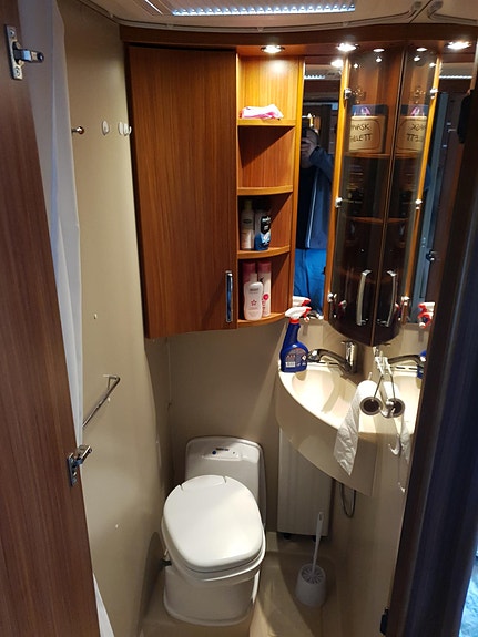 Adria Alpina 743 uk 14 of 30