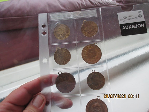 Product image 1 of 7