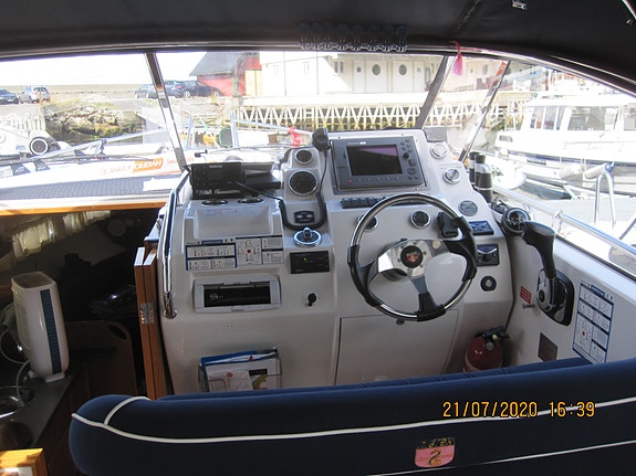 Marex 290 Sun Cruicer. 14 of 30