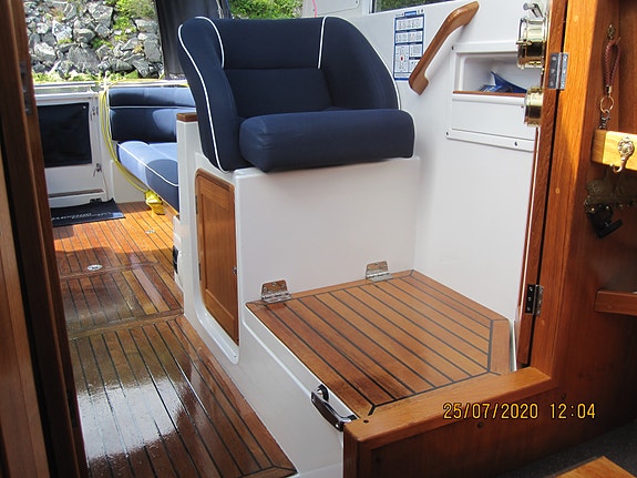Marex 290 Sun Cruicer. 21 of 30