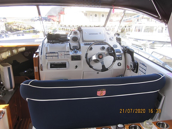 Marex 290 Sun Cruicer. 12 of 30