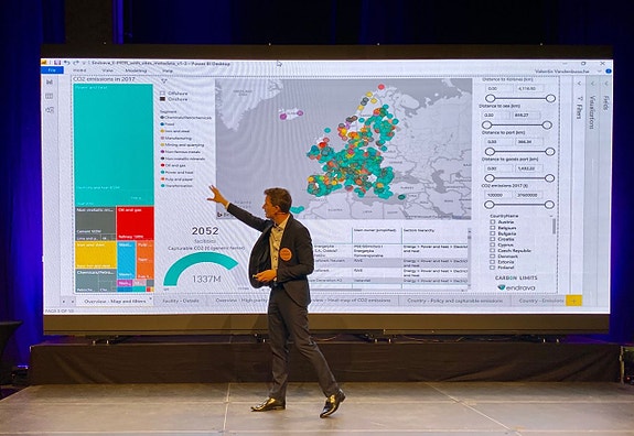 Endrava blir ofte bedt om å delta på konferanser