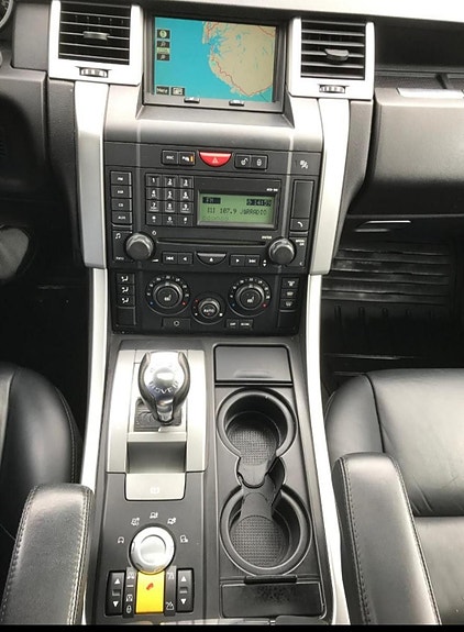 Land Rover Range Rover Sport 11 of 18
