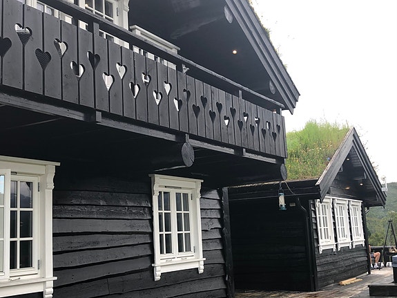 Stor flott hytte på Kvamskogen