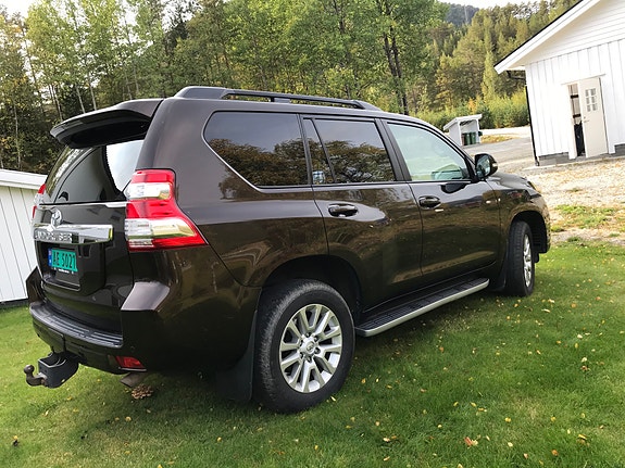 Toyota Land Cruiser 5 of 20