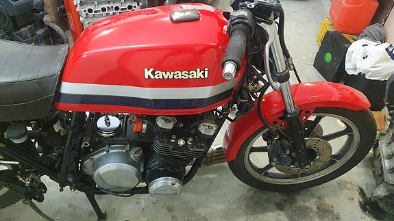 Kawasaki KZ750 4 of 6