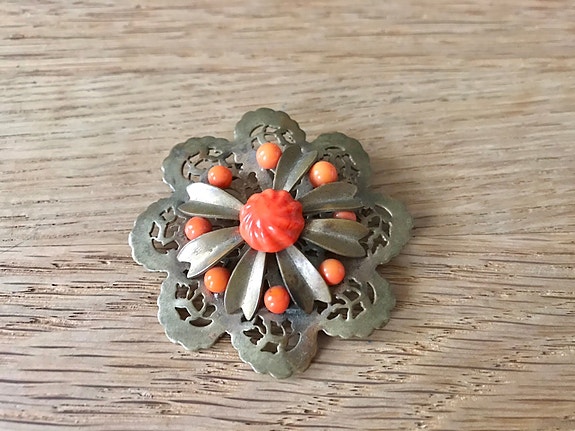 Product image 1 of 4